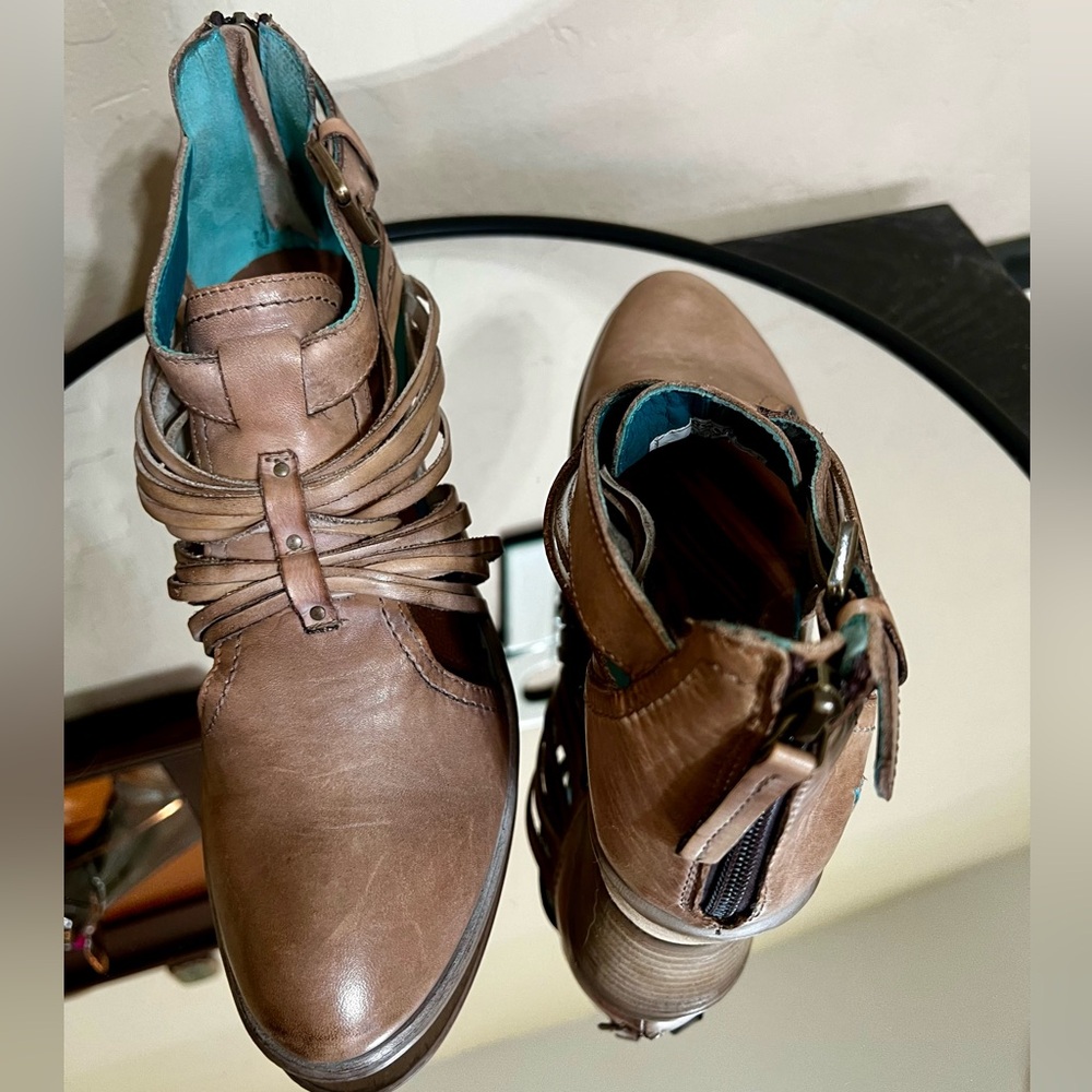ROAN Bed Stu Oaklyn Distressed Cut Out Leather Booties - Picture 3 of 6